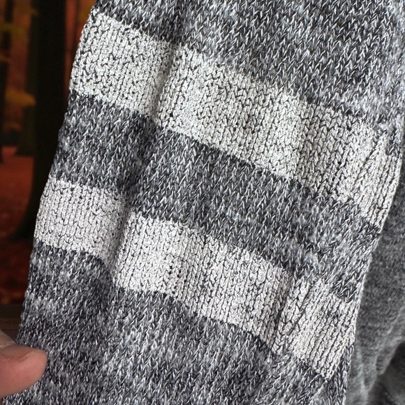 Cozy Bethany Mota Grey Fox Knit Sweater – Your New Favorite! 🦊 XL - Picture 4 of 11